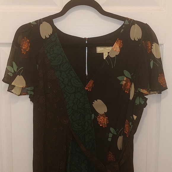 Cap sleeve fit and flare dress - Picture 2 of 5